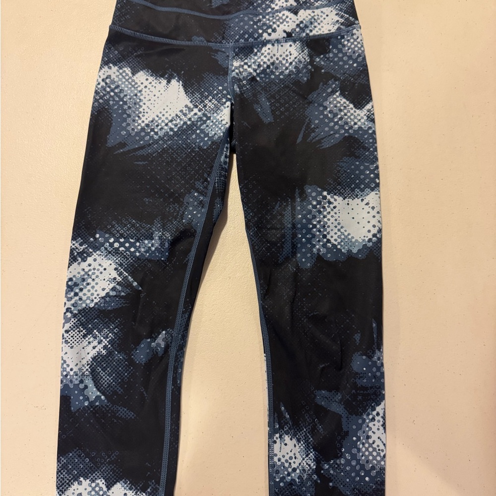 Athleta Blue and Black Patterned Leggings